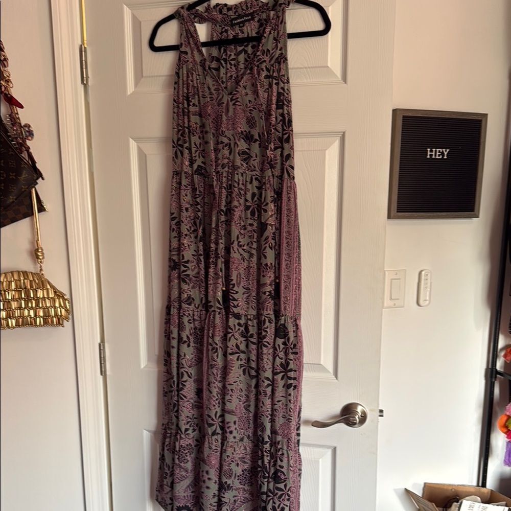 Floral Maxi Dress in Purple and Black Beautiful Sleeveless - Worn Once - Medium